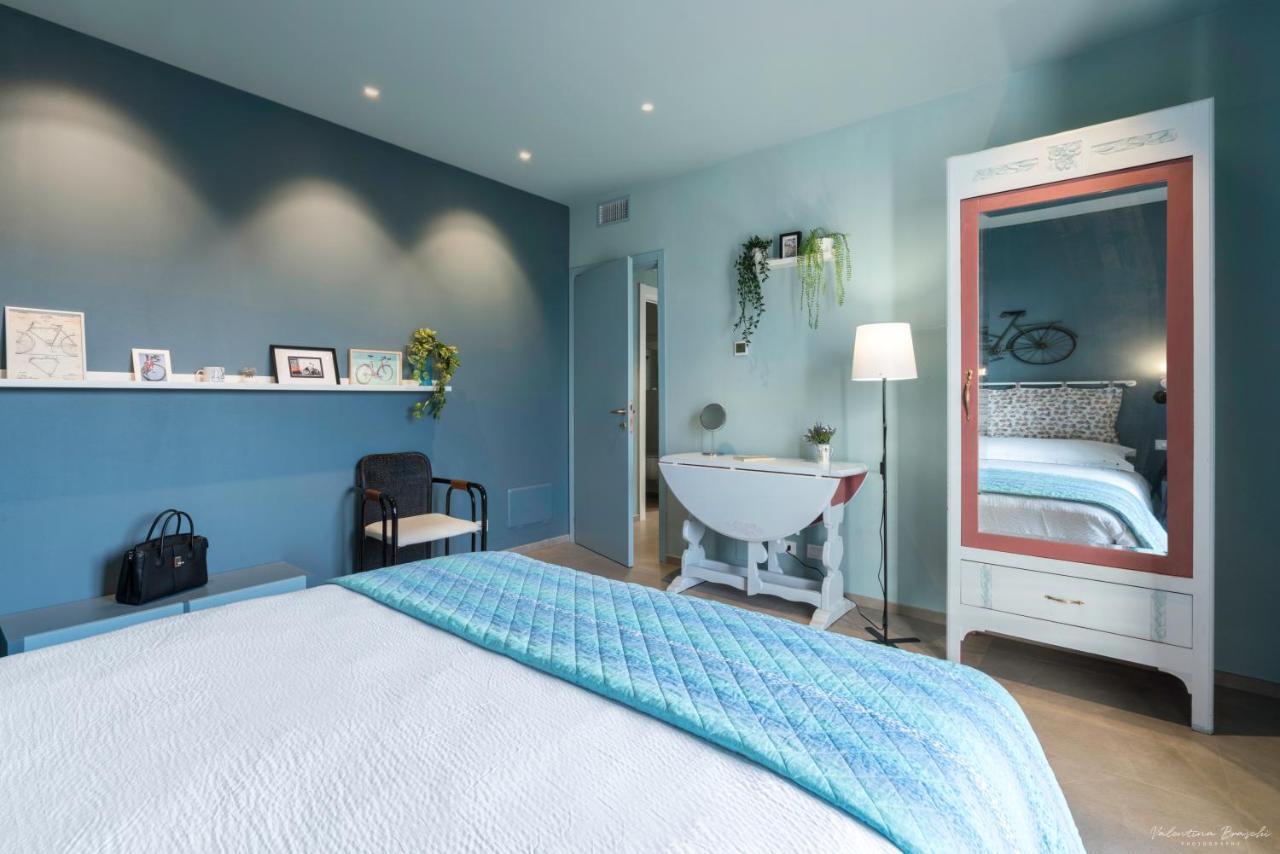 Draisina Bike Apartments Due Oleggio Castello ภายนอก รูปภาพ